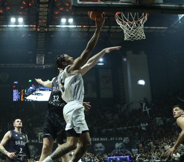 Η Θύρα 4 καλεί τον κόσμο του ΠΑΟΚ στη Ναυαρίνου για μαζική παρακολούθηση του τελικού με την Μπιλμπάο