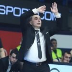 Τα συγχαρητήρια στους παίκτες του ΠΑΟΚ για την πρόκριση στα ημιτελικά της Stoiximan GBL έδωσε ο Παντελής Μπούτσκος
