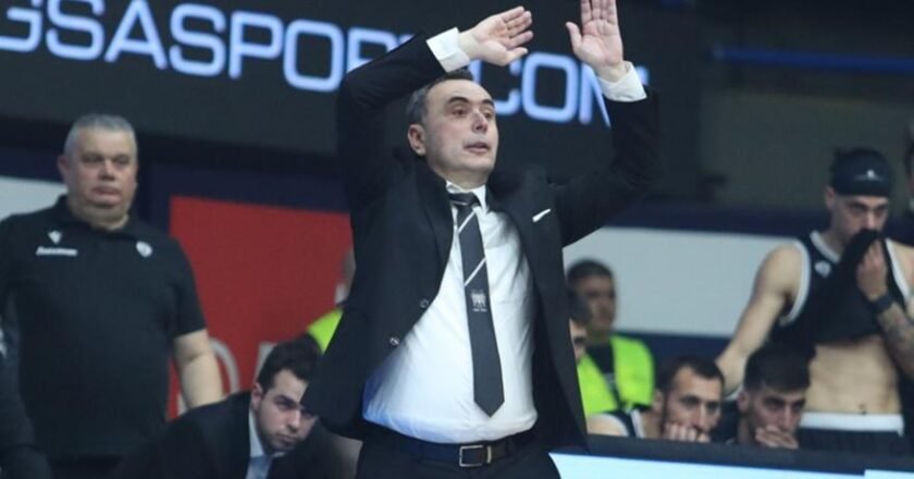 Τα συγχαρητήρια στους παίκτες του ΠΑΟΚ για την πρόκριση στα ημιτελικά της Stoiximan GBL έδωσε ο Παντελής Μπούτσκος