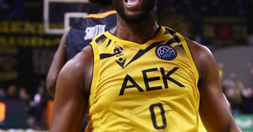 Στο τι μπορεί να προσφέρει στον ΠΑΟΚ, αλλά και γιατί επέλεξε τους Θεσσαλονικείς αναφέρθηκε ο ΡάιΚουαν Γκρέι