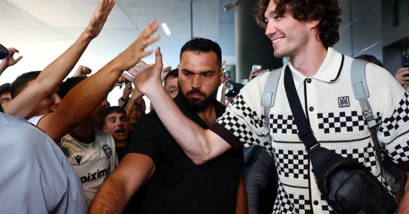 Ήρθε ο Οσμάν για τον ΠΑΟΚ, εν μέσω αποθέωσης στο αεροδρόμιο!