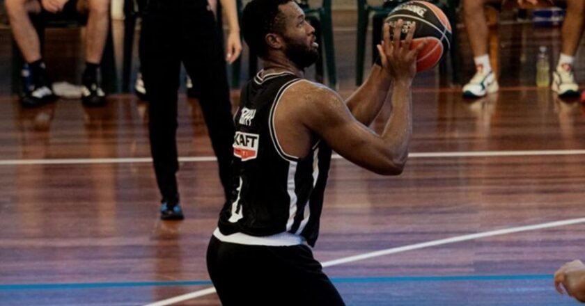 Γκρέι: «Θα χαρακτήριζα τον Τρινκιέρι προπονητή-θρύλο»