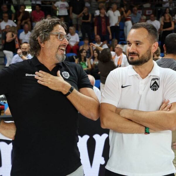 Τρινκιέρι: “Ο Μπαζίνας κέρδισε τον σεβασμό των συμπαικτών του”