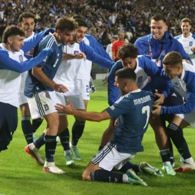 Ελλάδα – Ολλανδία 2-2: Δεν αφήνει την κορυφή η Εθνική μας