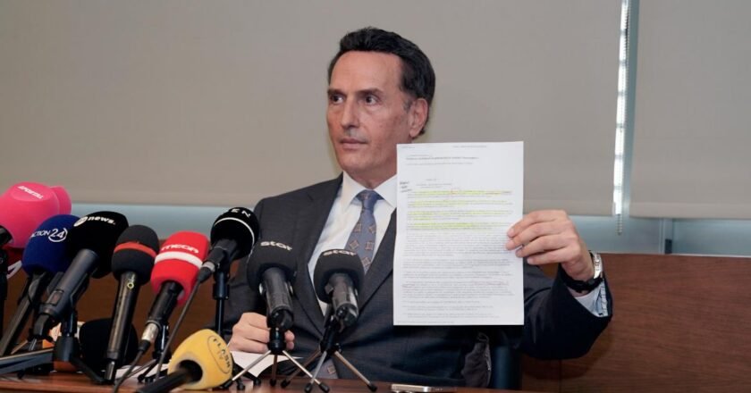 Ο Μιχάλης Δημητρακόπουλος υπενθύμισε ότι σε βάρος των εμπλεκομένων στο σκάνδαλο του ελληνικού μπάσκετ ασκήθηκε ποινική δίωξη σε βαθμό κακουργήματος